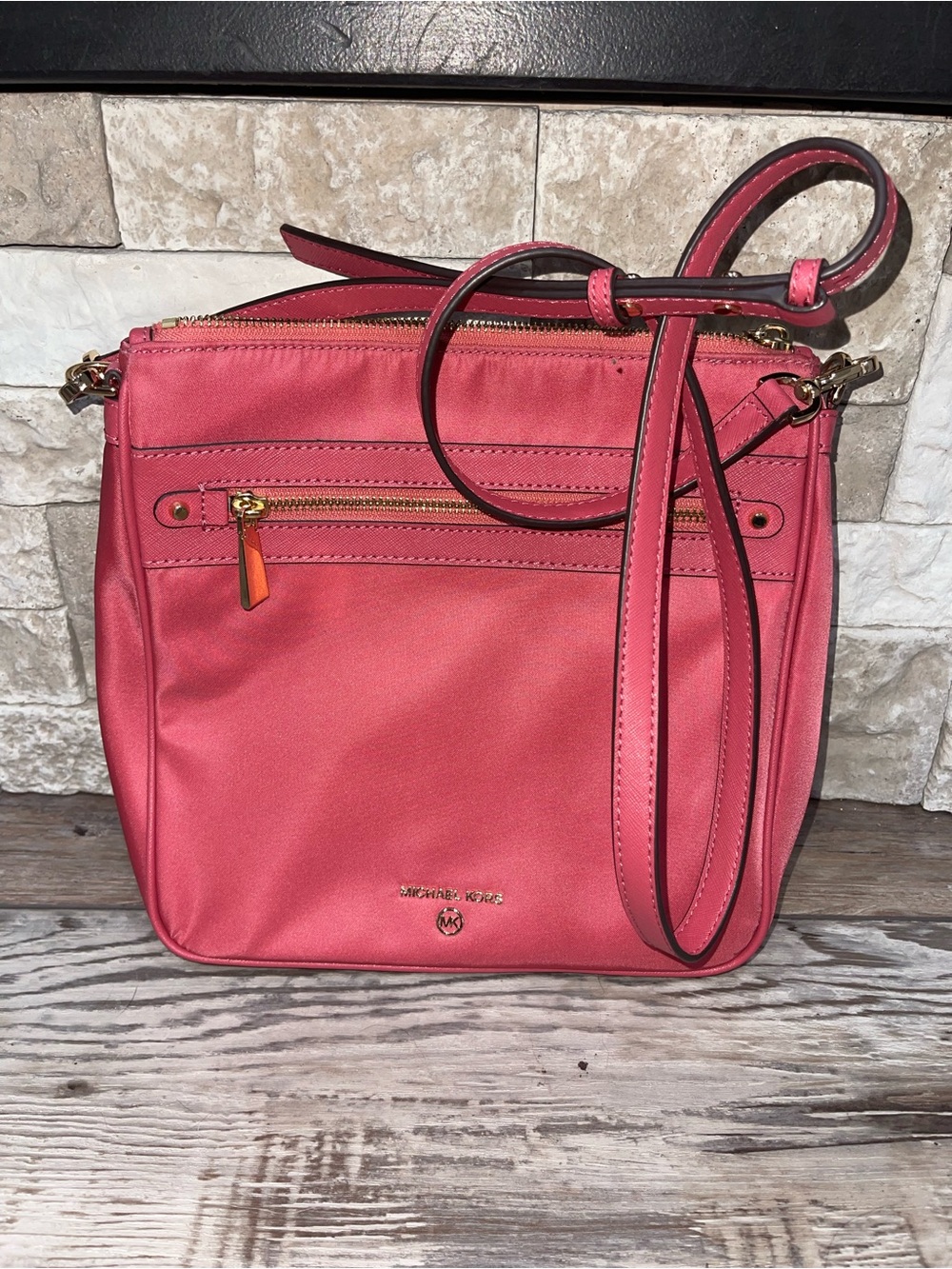 Michael Kors 32H9GT9C3C Jet Set Charm Nylon North South Shoulder Bag Light Berry